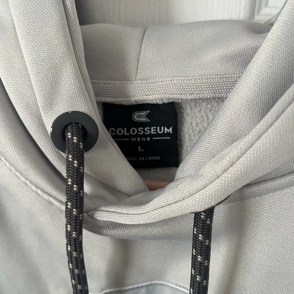 Colosseum Light Gray Michigan State Hoodie